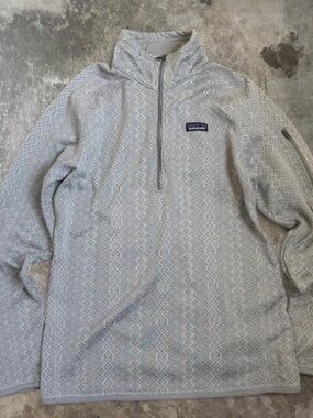 Patagonia Light Gray Geometric Half-Zip Pullover